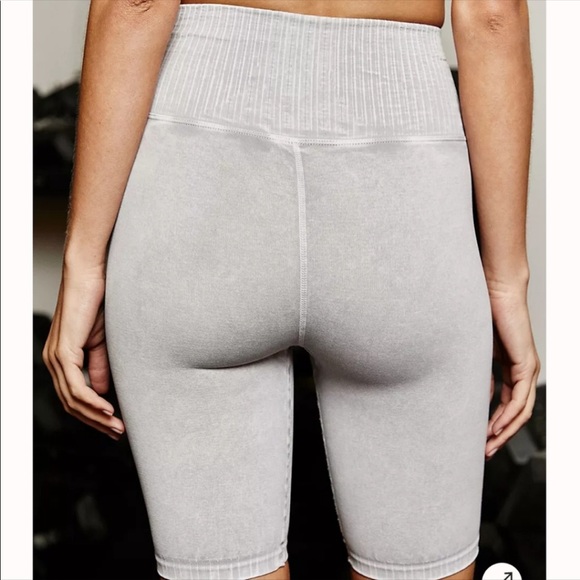 New Free People Good Karma Biker Shorts peach  acid wash M/L NWOT - Picture 3 of 8